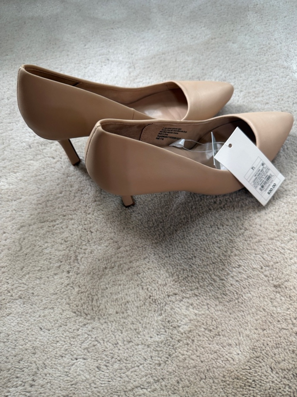Pointed Toe Nude Pumps - Picture 6 of 8